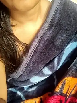 Miss Love25 online show from November 2025 09:20:02 AM