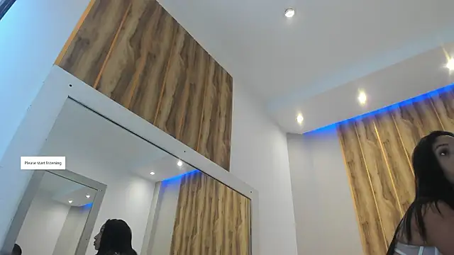 Lucy Canel online show from March 2026 06:13:01 PM