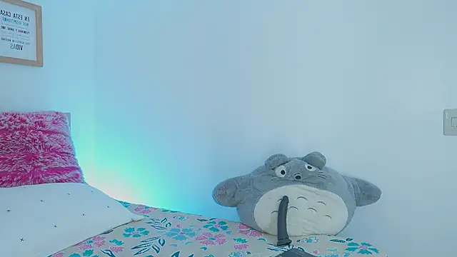 Snapshot of tommy_blue chatting on October 2025 02:07:01 PM tommy blue online show from October 2025 02:07:01 PM