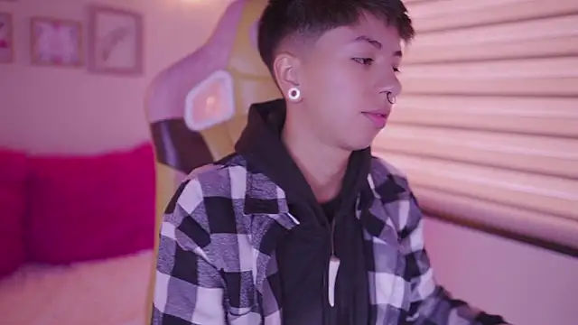 tommy blue online show from February 2026 02:57:01 PM