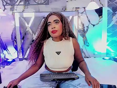 CandyMartinez  online show from April 2026 07:55:02 PM