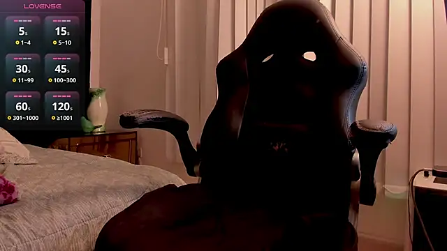 Snapshot of SaskiaGrendel chatting on March 2026 12:05:02 AM SaskiaGrendel online show from March 2026 12:05:02 AM