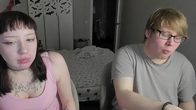JayMollyy online show from April 2026 05:30:01 PM