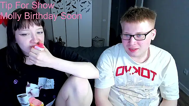 JayMollyy online show from May 2026 06:14:01 PM
