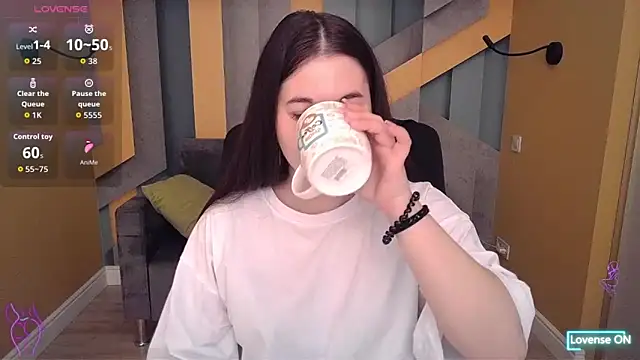 ElinaMils online show from May 2026 05:58:02 AM
