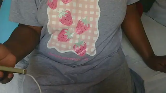Snapshot of ebony_rose11 chatting on April 2026 08:15:01 AM ebony rose11 online show from April 2026 08:15:01 AM
