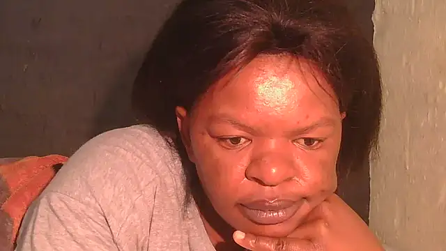 Snapshot of ebony_rose11 chatting on April 2026 04:34:01 AM ebony rose11 online show from April 2026 04:34:01 AM