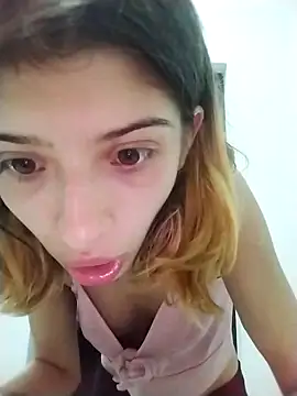 KratosAfroditacs online show from November 2025 09:19:01 AM