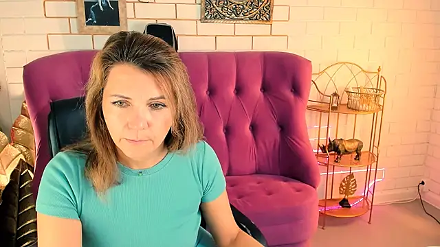 Snapshot of NicoleHitman chatting on September 2025 09:35:02 AM NicoleHitman online show from September 2025 09:35:02 AM