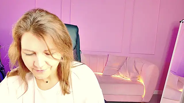 Snapshot of NicoleHitman chatting on November 2025 09:22:02 AM NicoleHitman online show from November 2025 09:22:02 AM