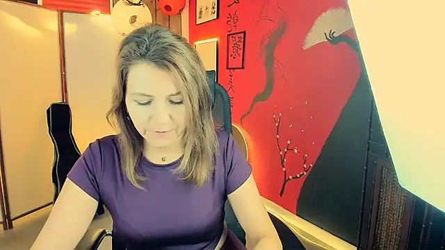 Snapshot of NicoleHitman chatting on November 2025 09:11:01 AM NicoleHitman online show from November 2025 09:11:01 AM