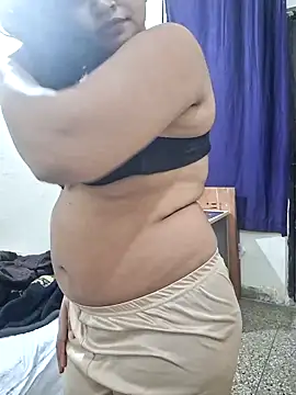 cute nansi online show from November 2025 06:33:02 PM