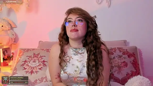 Snapshot of julieta_cooper20 chatting on September 2025 03:31:01 AM julieta cooper20 online show from September 2025 03:31:01 AM