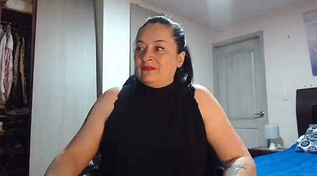 mia florens online show from March 2025 02:37:02 AM