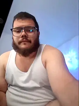 Snapshot of Edmund98 chatting on March 2025 02:58:02 AM Edmund98 online show from March 2025 02:58:02 AM