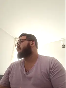 Snapshot of Edmund98 chatting on March 2025 02:10:01 PM Edmund98 online show from March 2025 02:10:01 PM