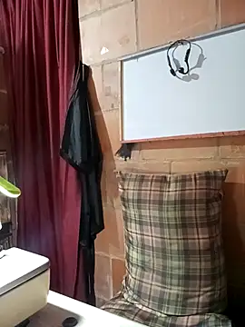 Snapshot of isis_milove chatting on February 2026 12:16:01 PM isis milove online show from February 2026 12:16:01 PM