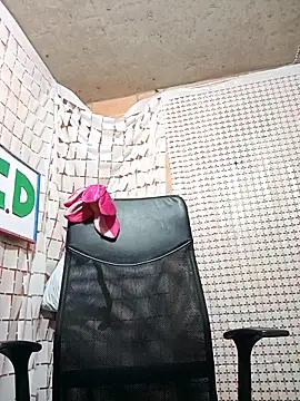 Snapshot of isis_milove chatting on April 2026 11:21:01 AM isis milove online show from April 2026 11:21:01 AM