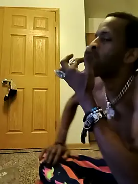 Snapshot of BadazzRXL chatting on November 2025 04:40:02 PM BadazzRXL online show from November 2025 04:40:02 PM