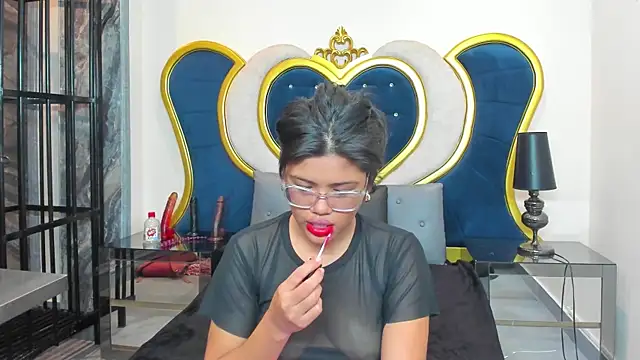 Snapshot of NovaMichel chatting on November 2025 11:31:02 AM NovaMichel online show from November 2025 11:31:02 AM