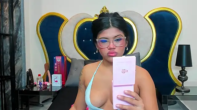 Snapshot of NovaMichel chatting on December 2025 11:26:02 AM NovaMichel online show from December 2025 11:26:02 AM