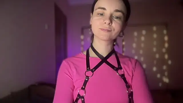 lanaloulou online show from September 2025 02:56:02 AM