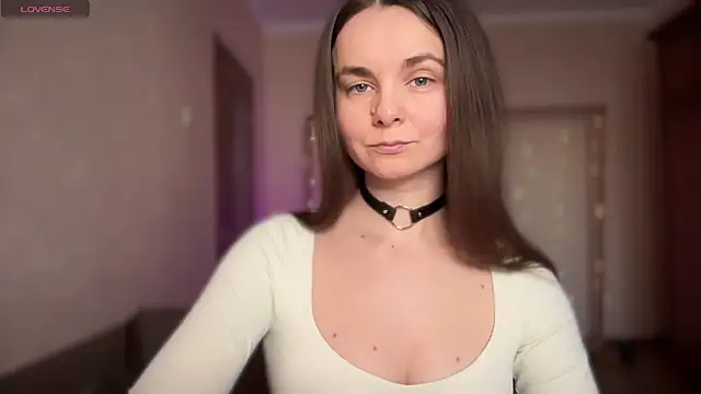 lanaloulou online show from April 2026 02:41:01 PM