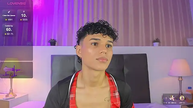 Snapshot of Kai_riptide chatting on November 2025 08:32:01 PM Kai riptide online show from November 2025 08:32:01 PM