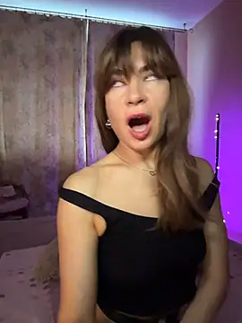 Mary Kiitty online show from December 2025 09:49:01 AM