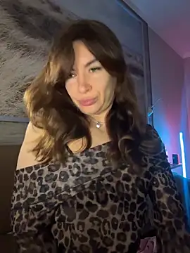 Mary Kiitty online show from May 2026 11:27:01 AM