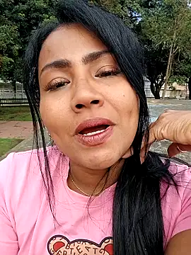 Ariana Rodriguez online show from October 2025 12:59:01 PM