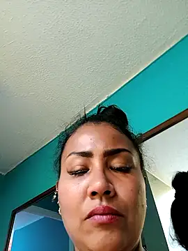 Ariana Rodriguez online show from November 2025 04:34:02 PM