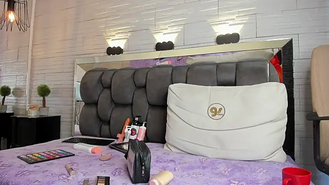 jade heartt online show from January 2026 11:56:01 AM