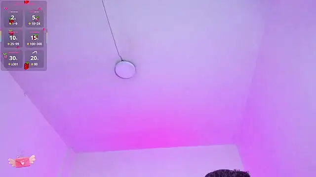 Snapshot of Ayliinn_ chatting on January 2026 03:10:01 AM Ayliinn online show from January 2026 03:10:01 AM