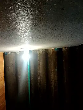 Valen Person online show from November 2025 10:21:02 PM