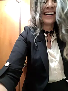 Snapshot of Isabella_Varella chatting on March 2025 04:25:01 PM Isabella Varella online show from March 2025 04:25:01 PM