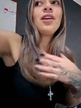 Snapshot of Isabella_Varella chatting on October 2025 12:38:01 PM Isabella Varella online show from October 2025 12:38:01 PM