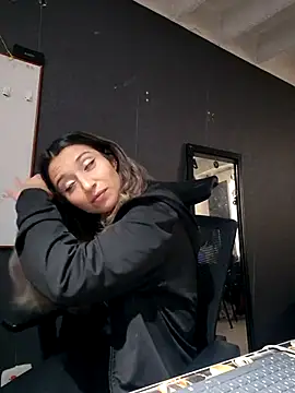 Snapshot of Isabella_Varella chatting on October 2025 01:03:02 PM Isabella Varella online show from October 2025 01:03:02 PM