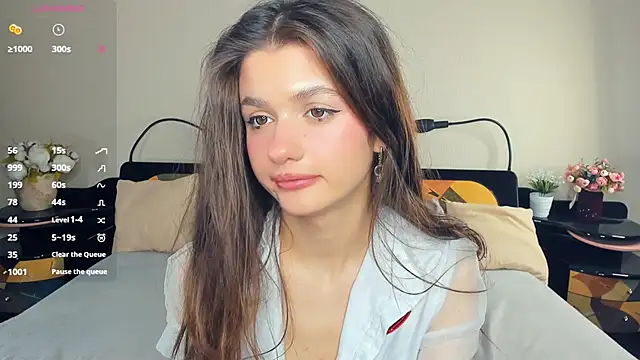 CathrynCovil online show from June 2026 01:59:01 PM