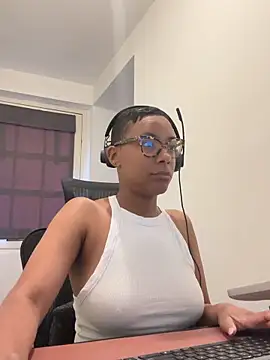 Melia Rayne online show from May 2026 09:36:01 AM