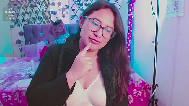 Anny  cute online show from October 2025 12:24:02 PM