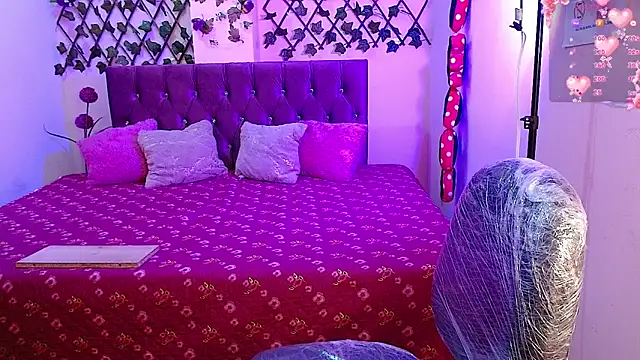 Anny  cute online show from February 2026 07:10:02 PM