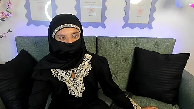 Snapshot of salma_arabicc chatting on March 2025 11:03:01 AM salma arabicc online show from March 2025 11:03:01 AM