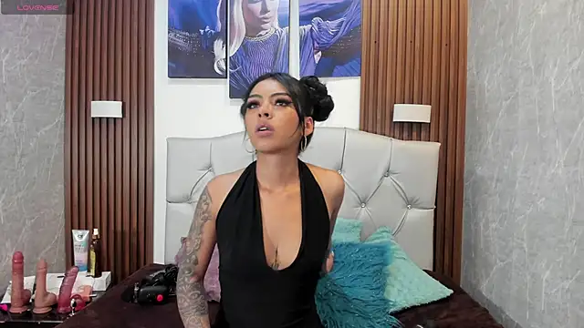 Snapshot of Devil_AliceXo chatting on October 2025 08:53:02 PM Devil AliceXo online show from October 2025 08:53:02 PM