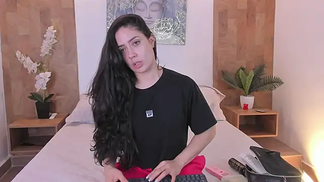 isabella winkler online show from June 2026 11:08:02 AM