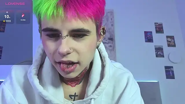 Alex Vallley online show from October 2025 09:45:02 PM