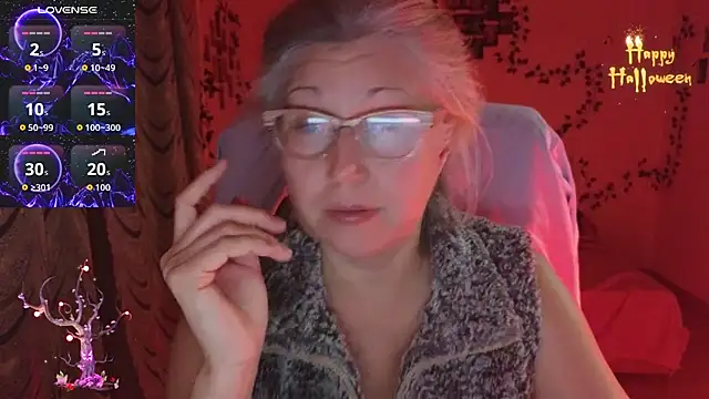 Wane Witch online show from October 2025 07:58:02 PM