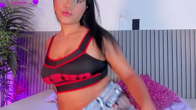 adalinarusell  online show from May 2026 11:16:02 AM