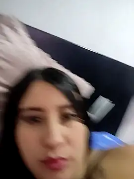 Snapshot of mialorents chatting on September 2025 10:37:02 PM mialorents online show from September 2025 10:37:02 PM