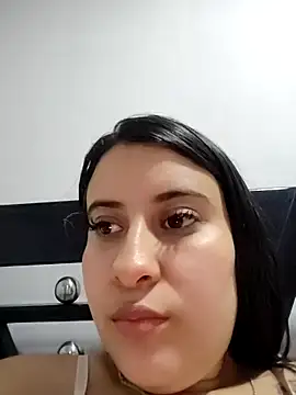 Snapshot of mialorents chatting on October 2025 09:36:01 PM mialorents online show from October 2025 09:36:01 PM